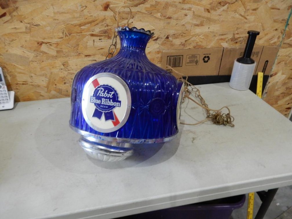 Pabst Blue Ribbon Light