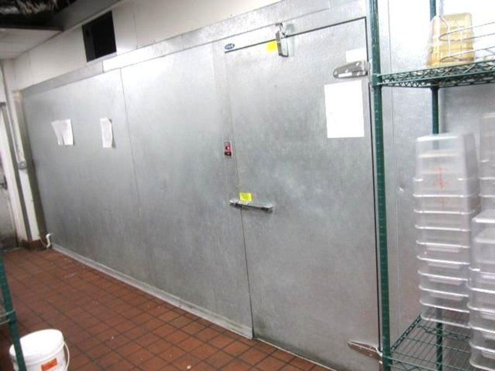 NORLAKE COMMERCIAL WALK-IN COOLER