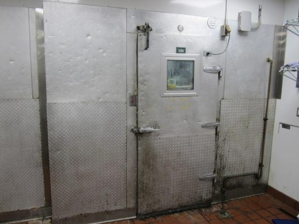 CROWN TONKA COMMERCIAL WALK-IN FREEZER