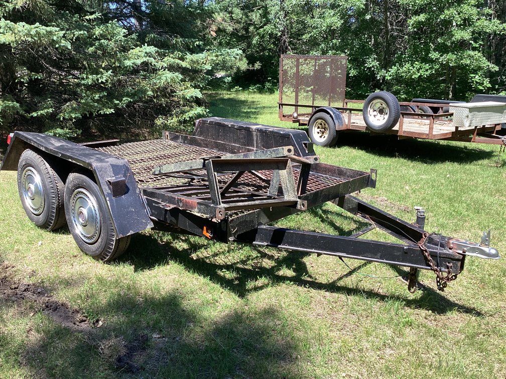 TANDEM AXLE STEEL UTILITY TRAILER WITH RAMPS 121x 75 INCH