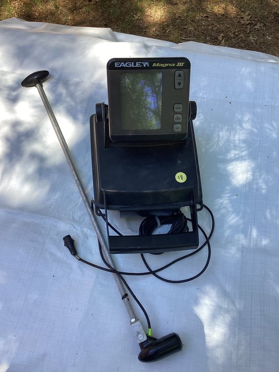 EAGLE MAGNUM III DEPTH FINDER. (NO BATTERY)
