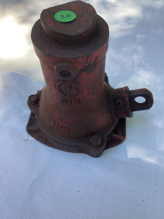NISSAN ANTIQUE JACK