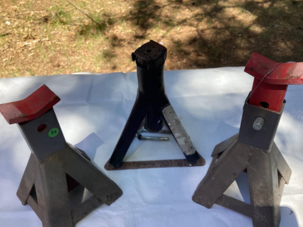 3 JACK STANDS