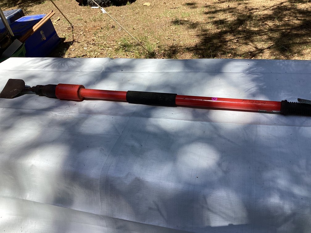 LARGE AIR CHISEL