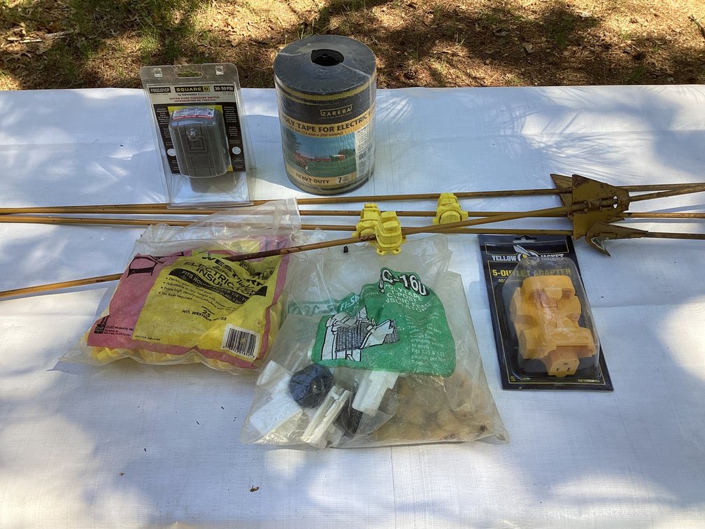 ELECTRIC FENCING ITEMS