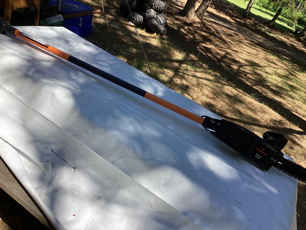 LOOKS NEW -   REMINGTON ELECTRIC TRIMMING SAW