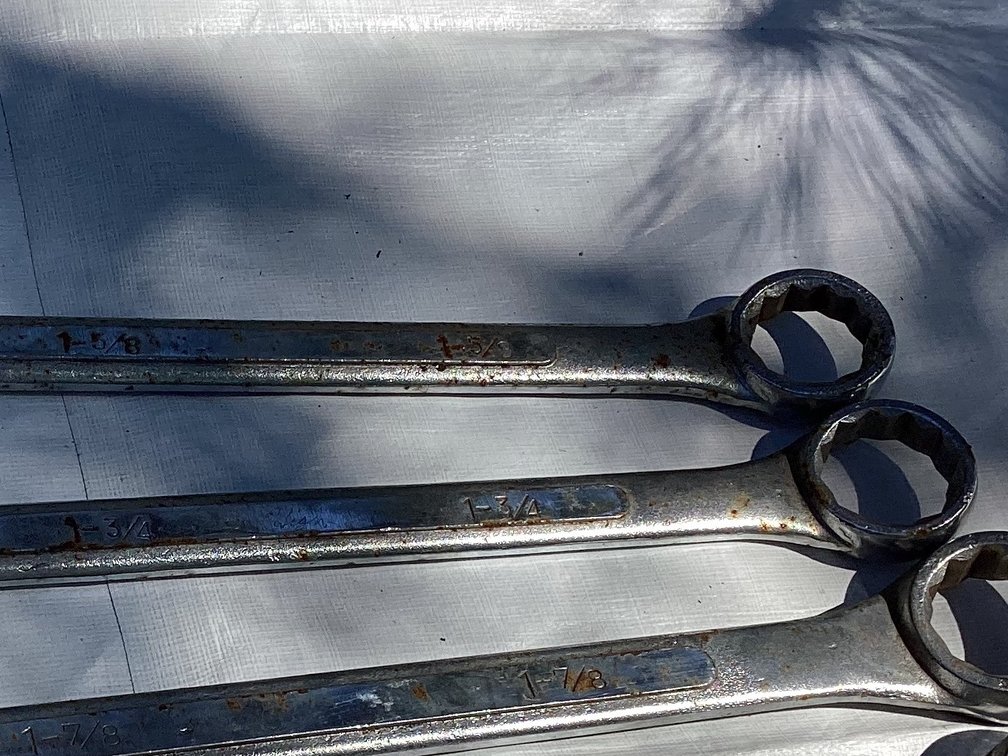 OVERSIZED TOOLS UP TO 2”.