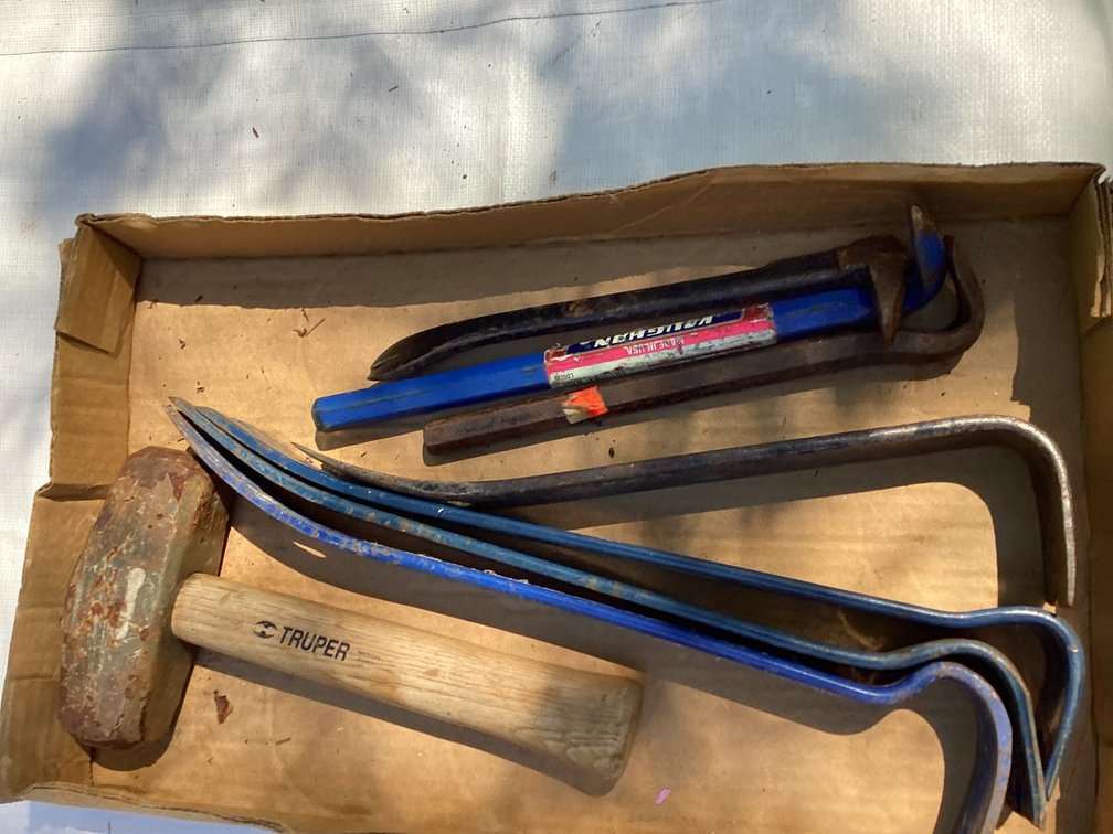 NAIL PULLER, PRY BARS AND MORE