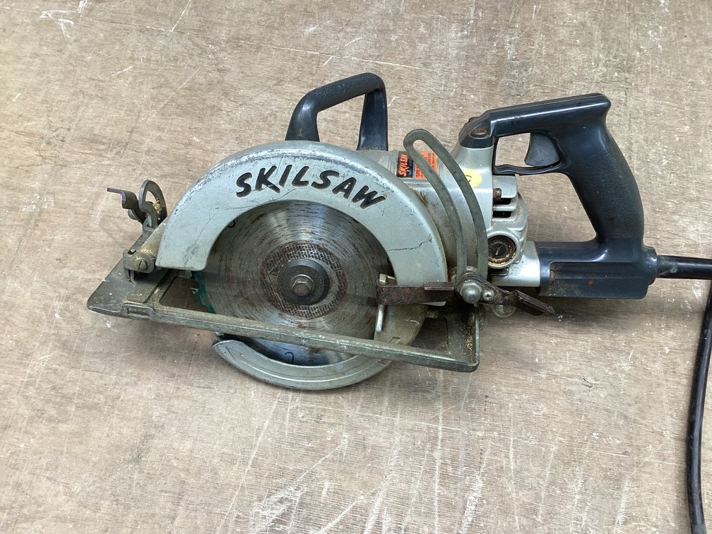 WORM DRIVE SKIL SAW 77 SUPER DUTY 7 1/4