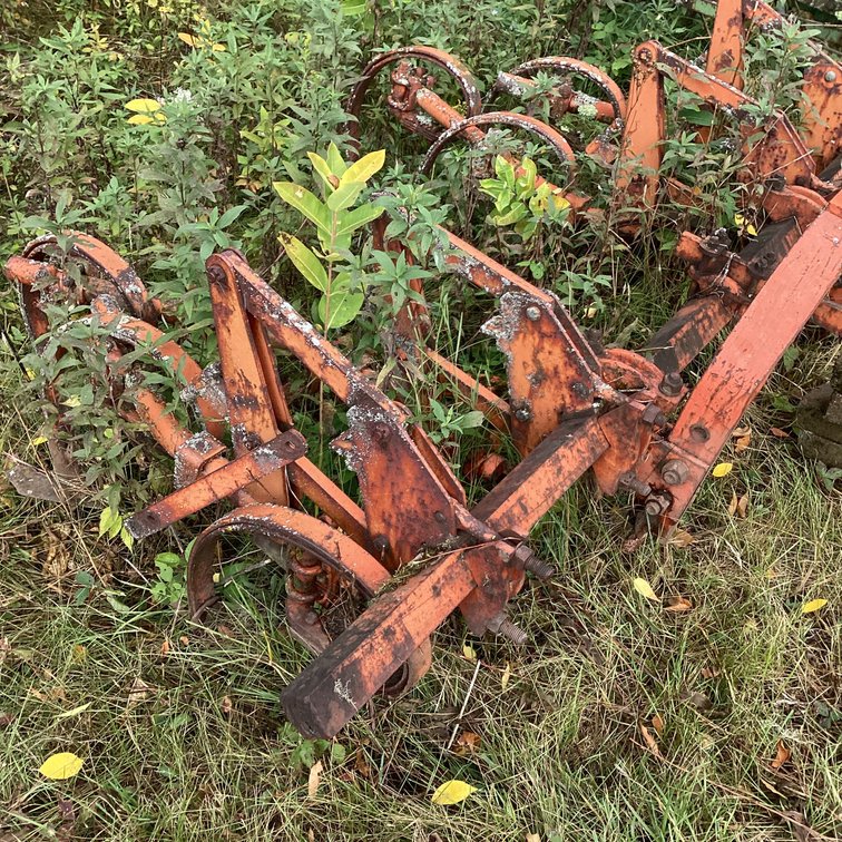 Orange cultivator