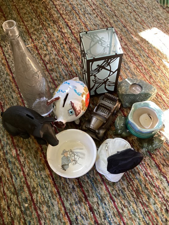 3 piggy banks, 2 purses, Hop Along Cassidy bowl and old wine bottle