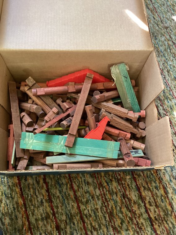 Lincoln Logs