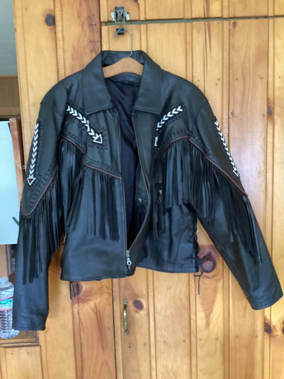 Ladies medium? Fringed leather jacket with liner