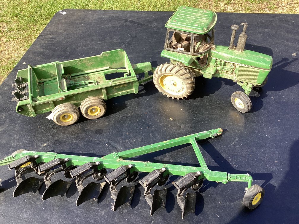 Ertl toy John Deere tractor, plow and manure spreader