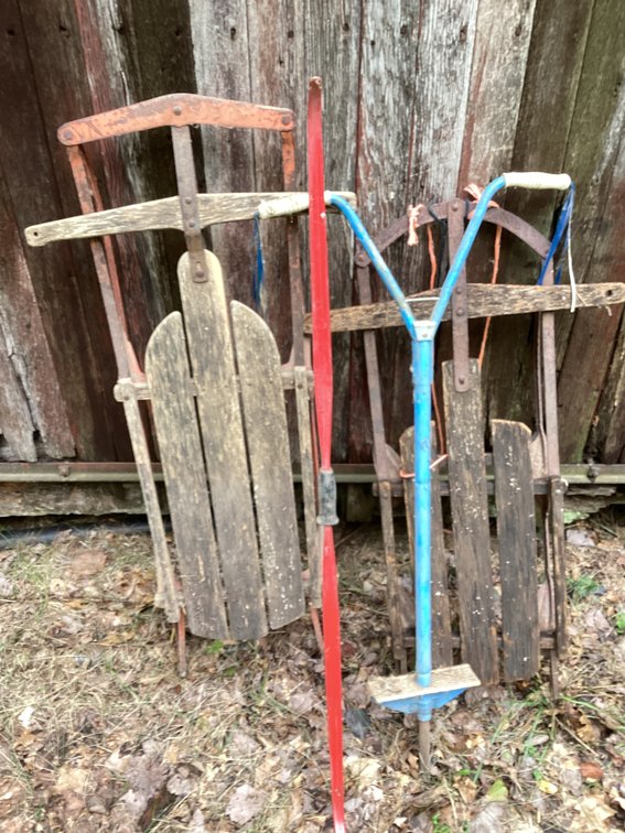 Pogo stick bow and 2 sleds