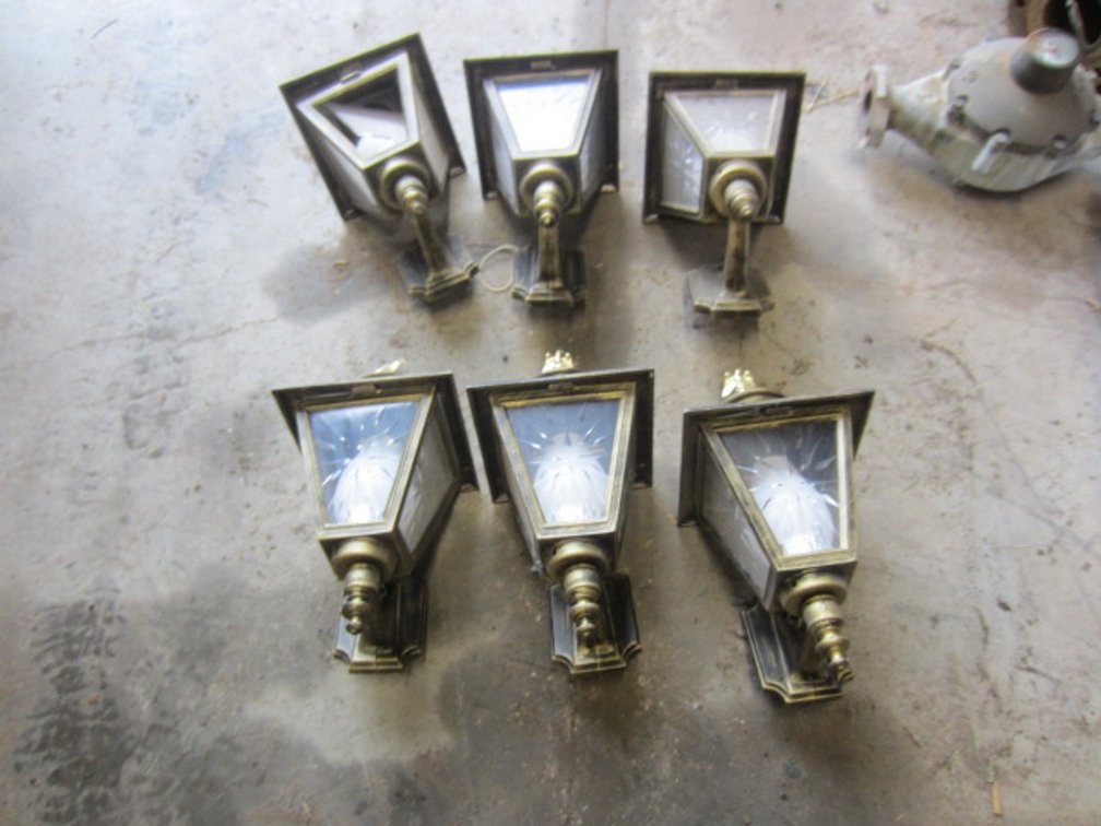 (6) Outdoor light fixtures