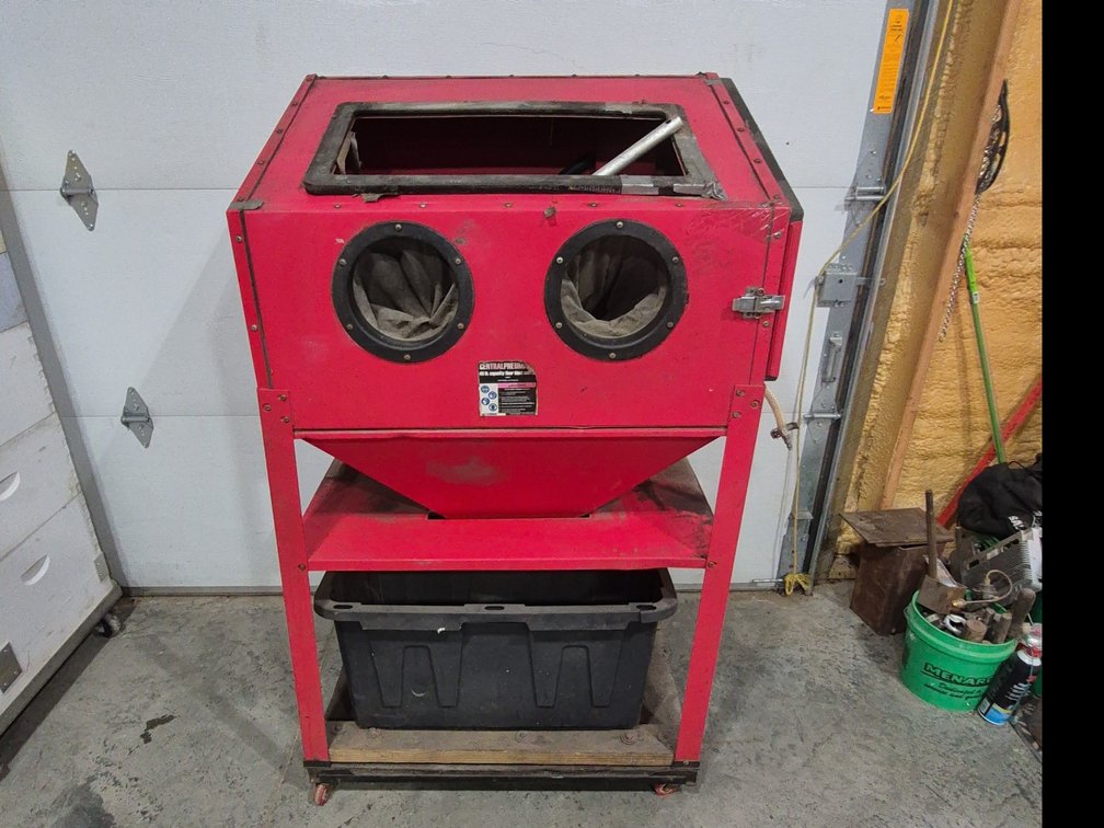 Sandblasting Cabinet