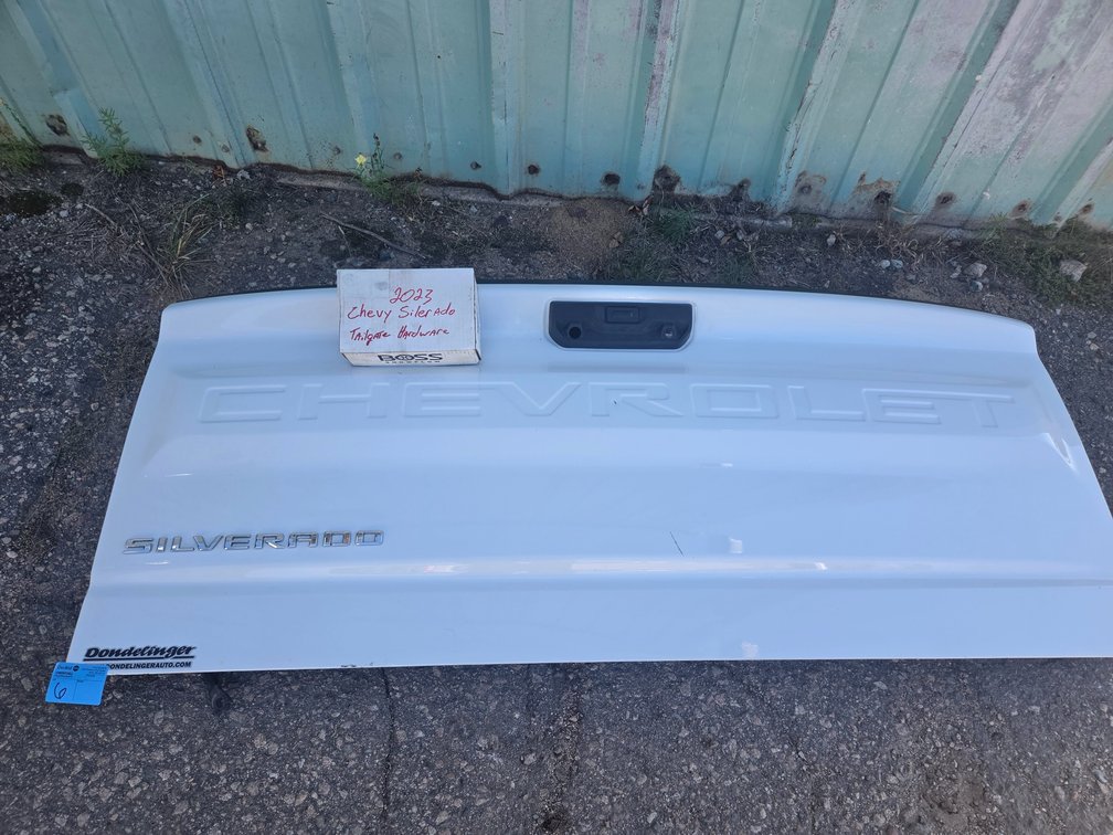 Chevrolet Silverado Tailgate