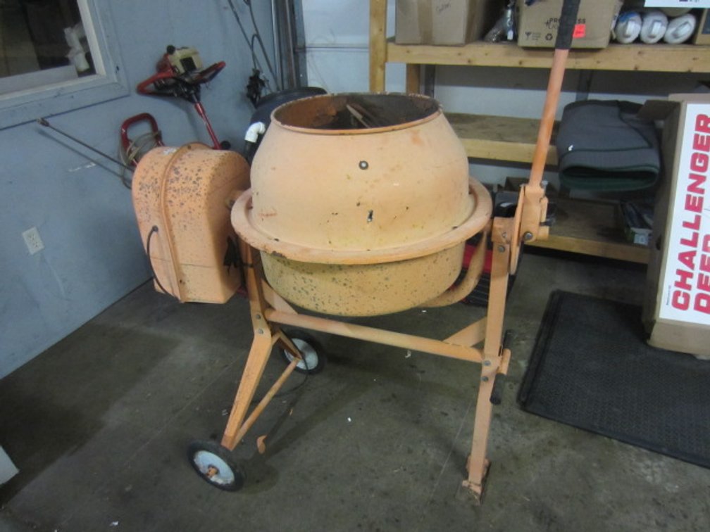 CENTRAL MACHINERY 3 1/2 CU FT. CEMENT MIXER