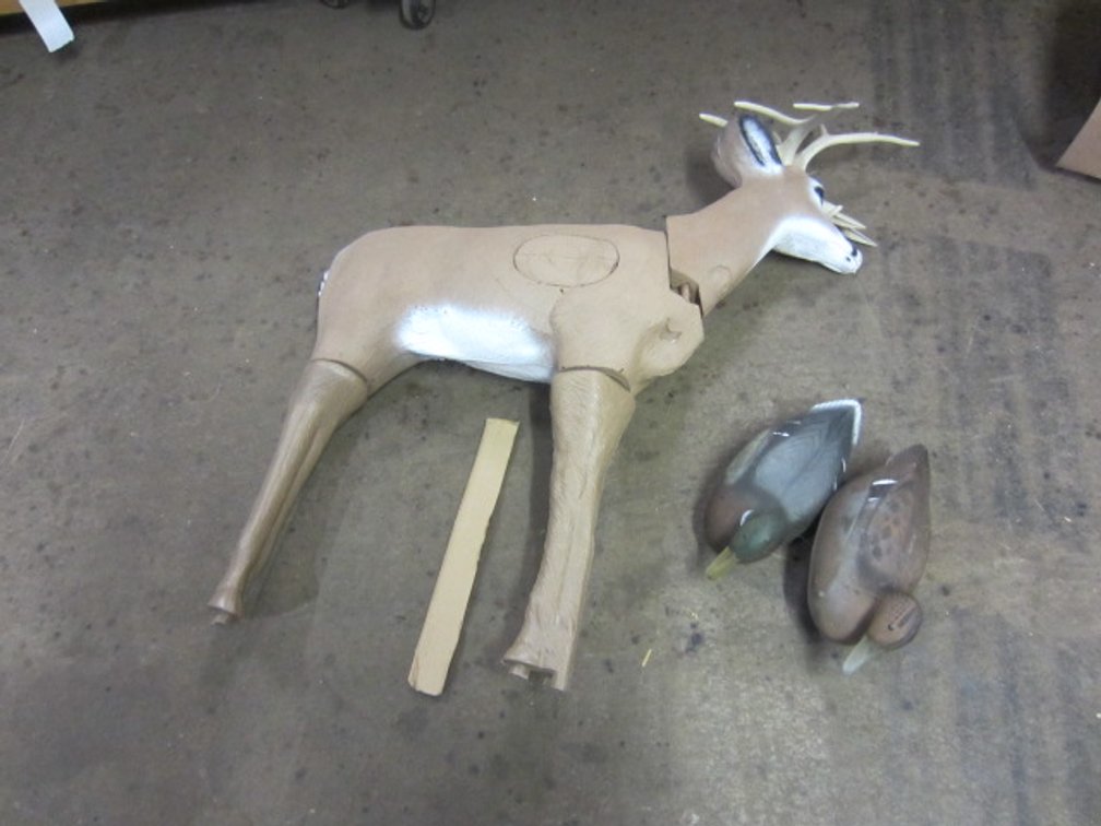 DELTA McKENZIE BUCK ARCHERY TARGET