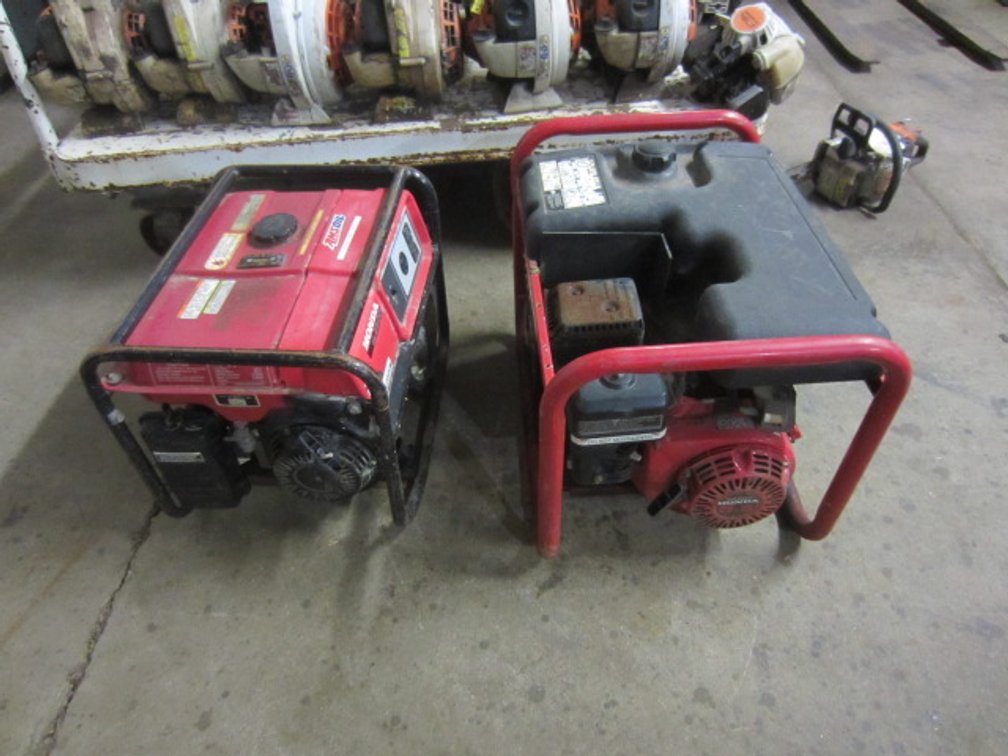 2 GASOLINE GENERATORS