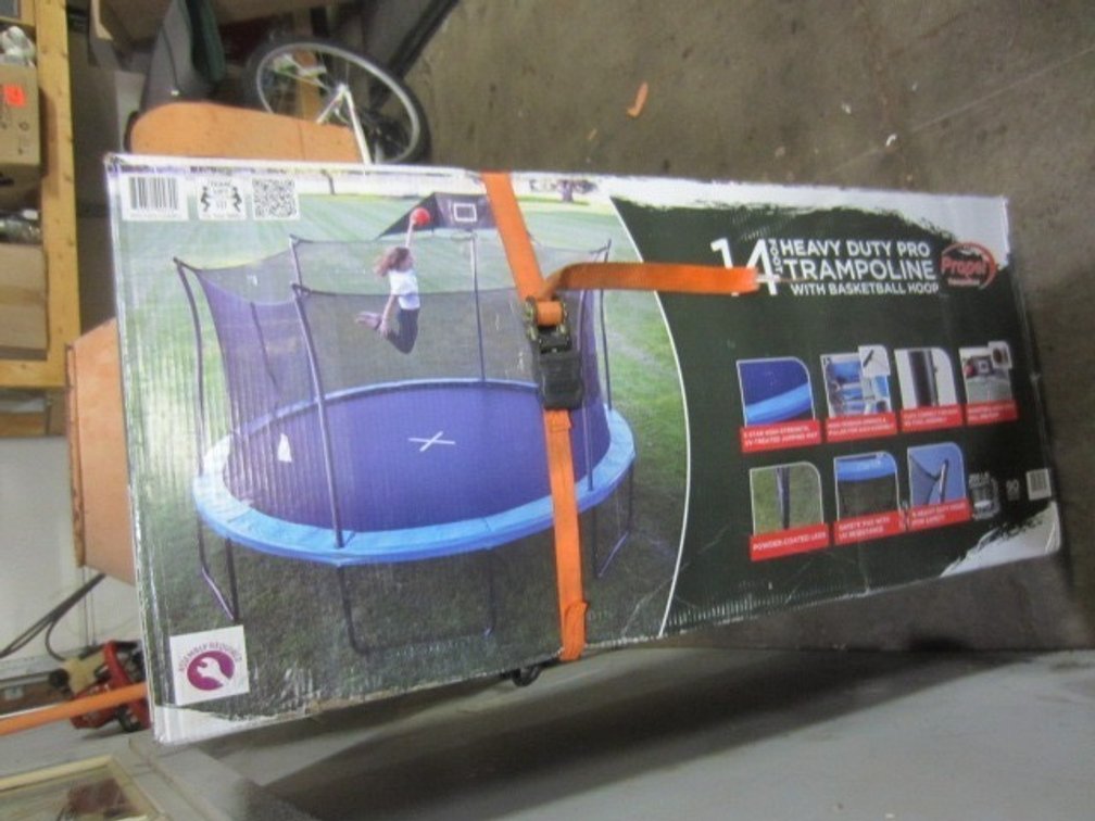 14 FOOT PRO TRAMPOLINE