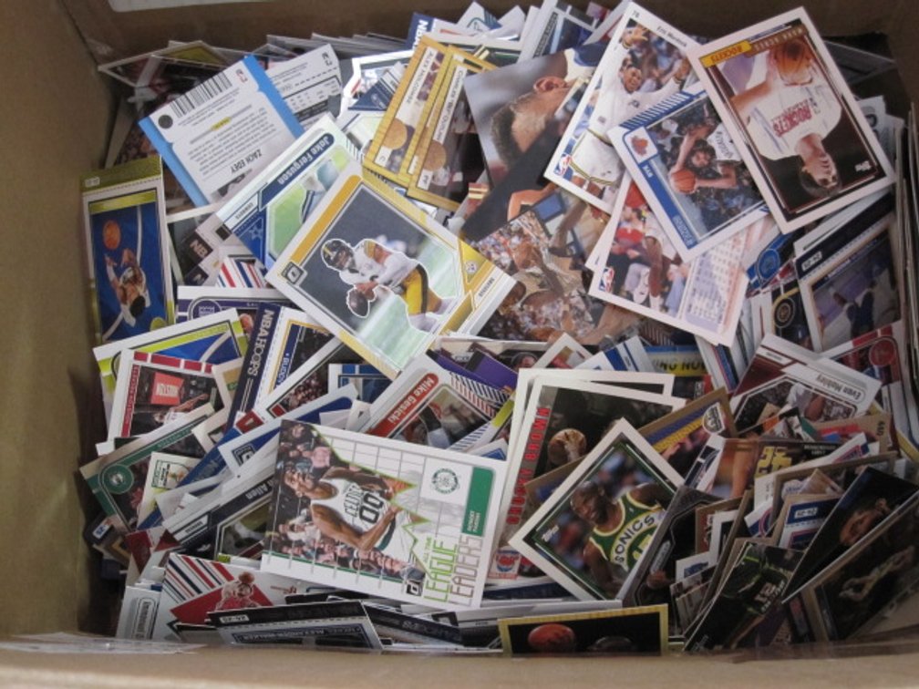 SPORTS CARDS