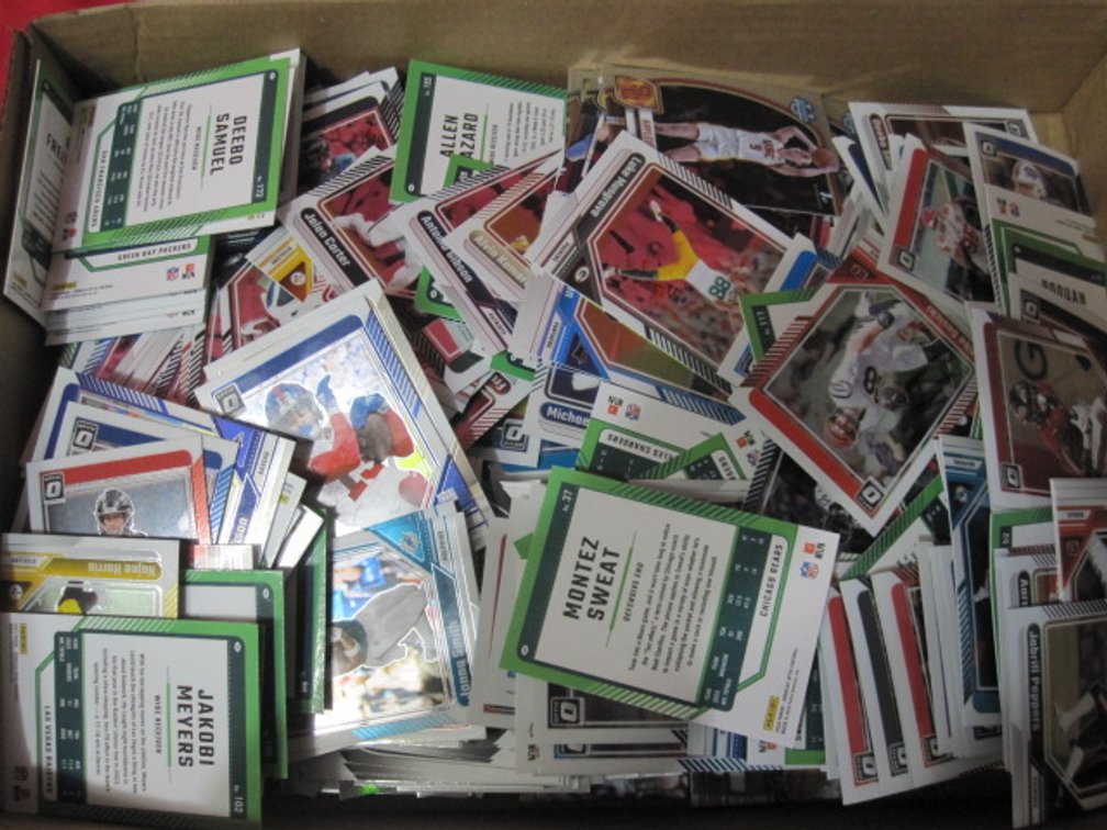 SPORTS CARDS