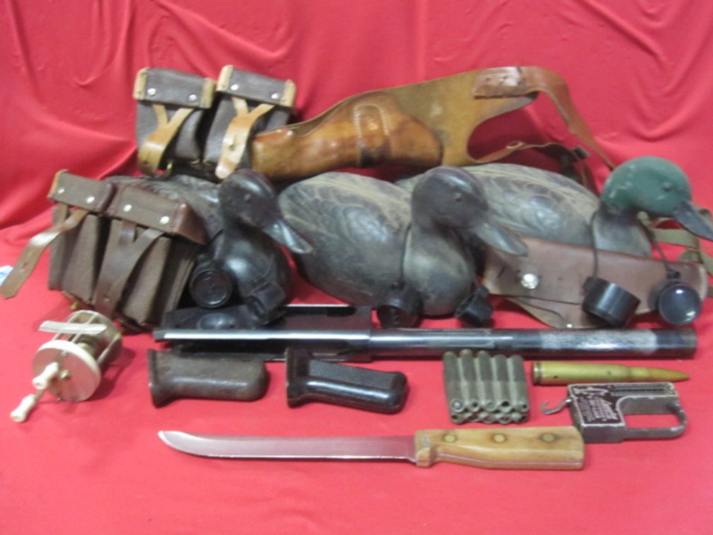 HUNTING ITEMS