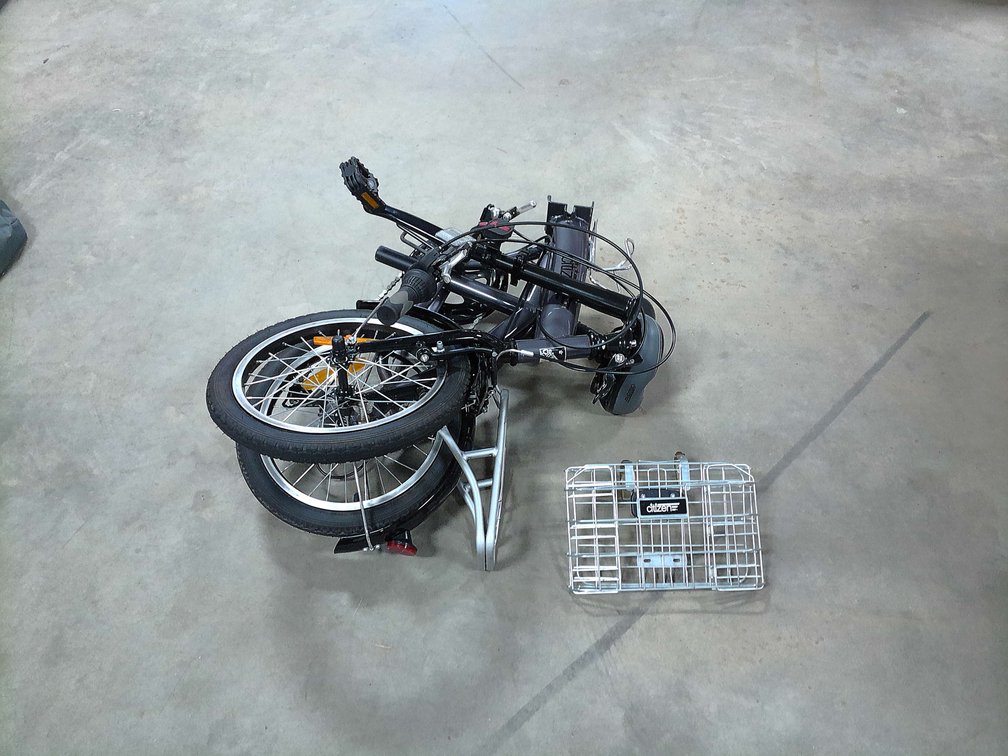 LIKE NEW FOLDING BICYCLE