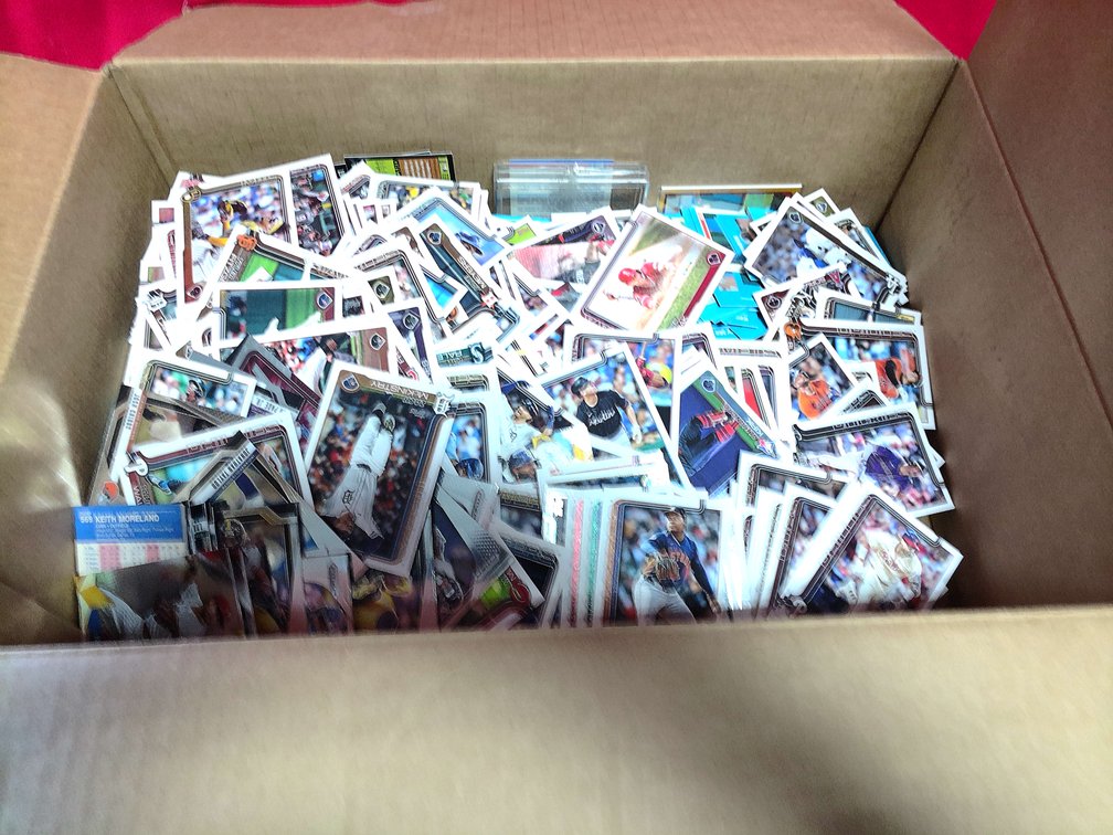 SPORTS CARDS