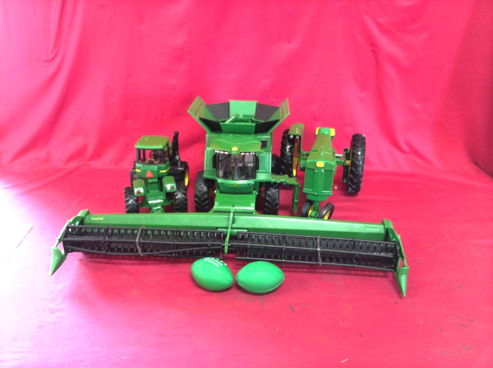 JOHN DEERE TOYS