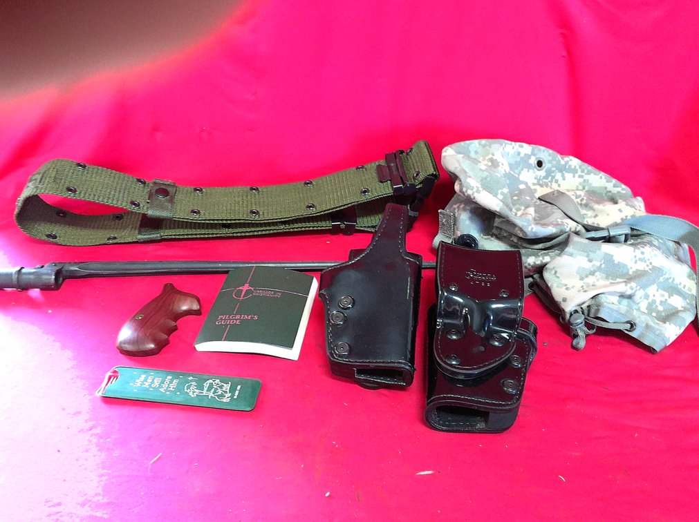 MILITARY ITEMS