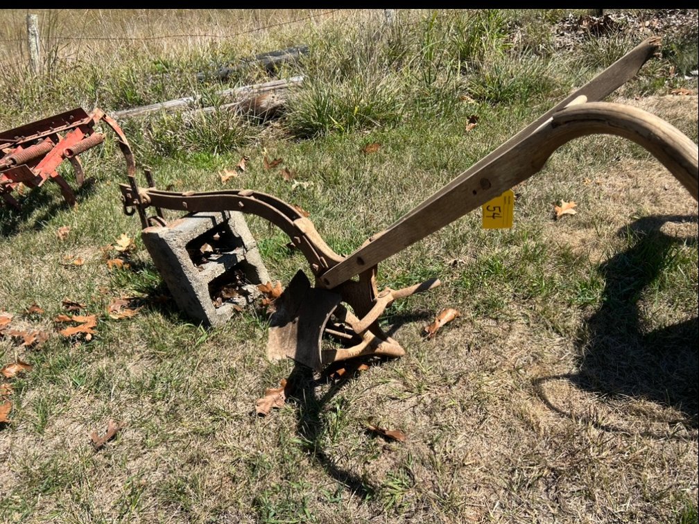 Lot 54