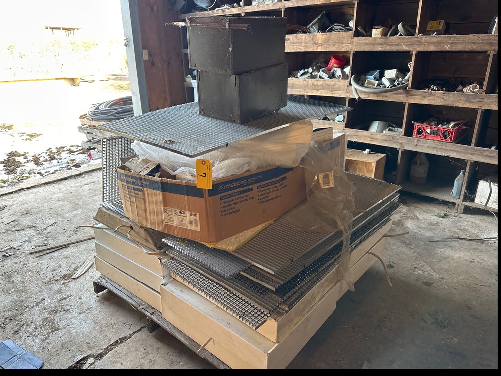 Lot 7