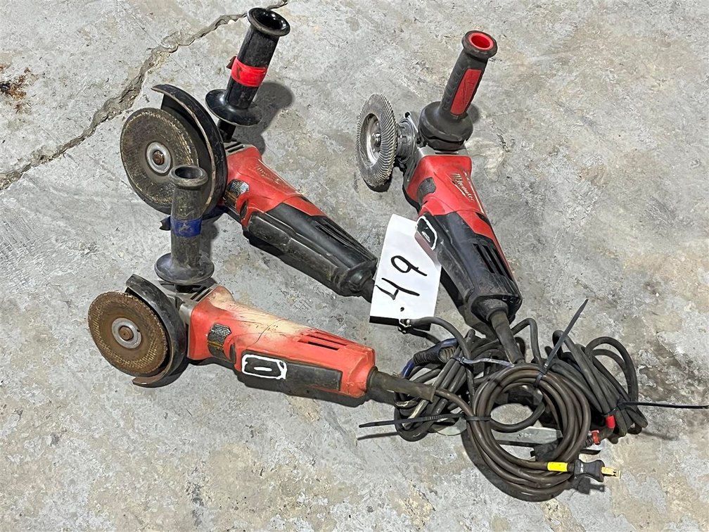 LOT OF THREE MILWAUKEE ANGLE GRINDERS 