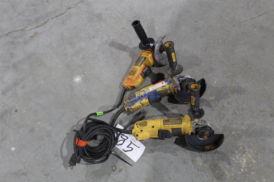 LOT OF THREE DEWALT 4 1/2 INCH ANGLE GRINDERS