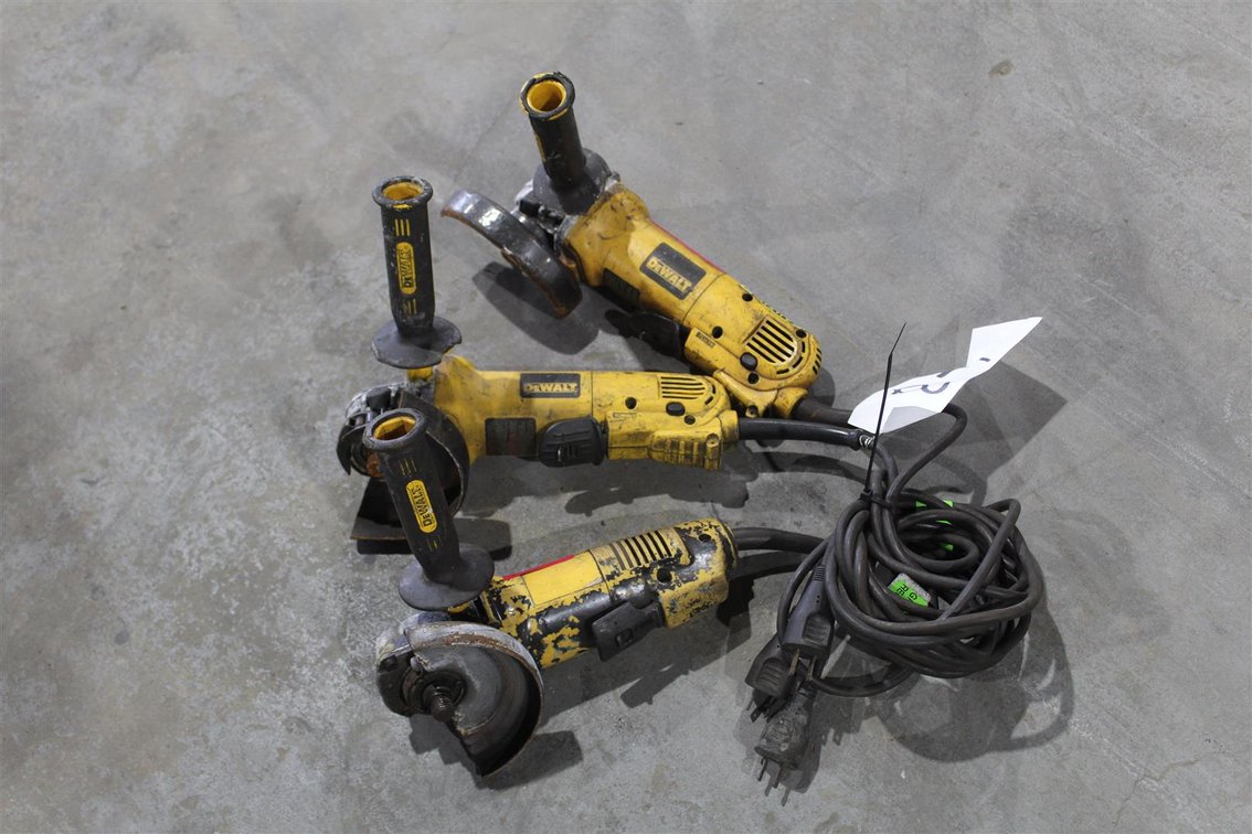 LOT OF THREE DEWALT 4 1/2 INCH ANGLE GRINDERS
