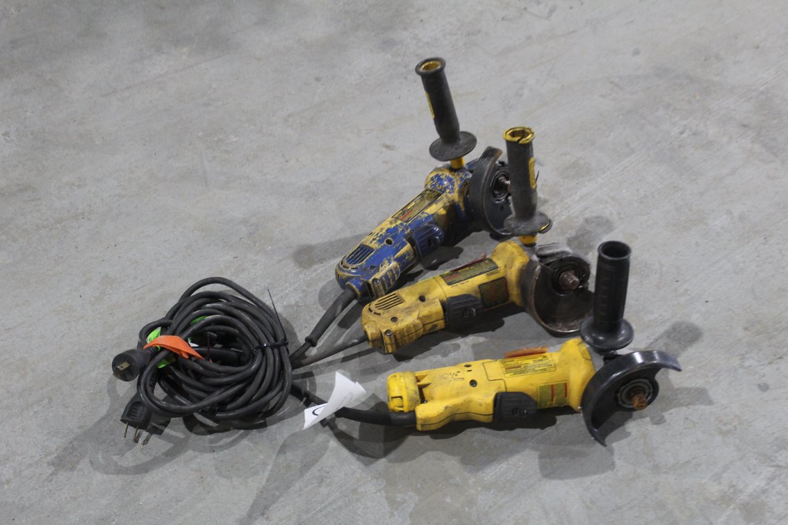 LOT OF THREE DEWALT 4 1/2 INCH ANGLE GRINDERS