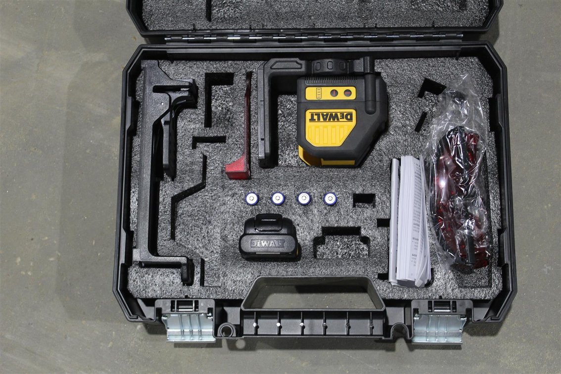 DEWALT DW088LR LASER LEVEL 