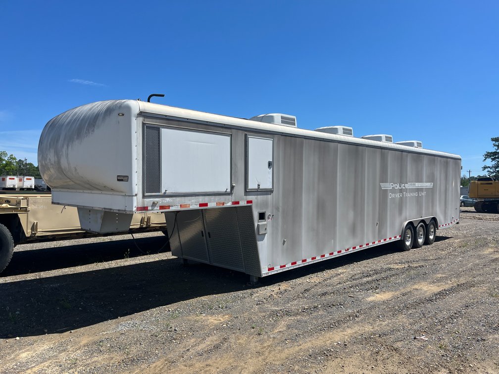 1998 WELLS CARGO 42FT 5TH WHEEL ENCLOSED TRAILER