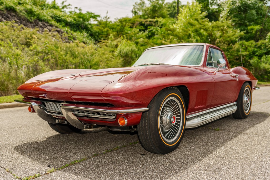 1967 CHEVROLET CORVETTE COUPE