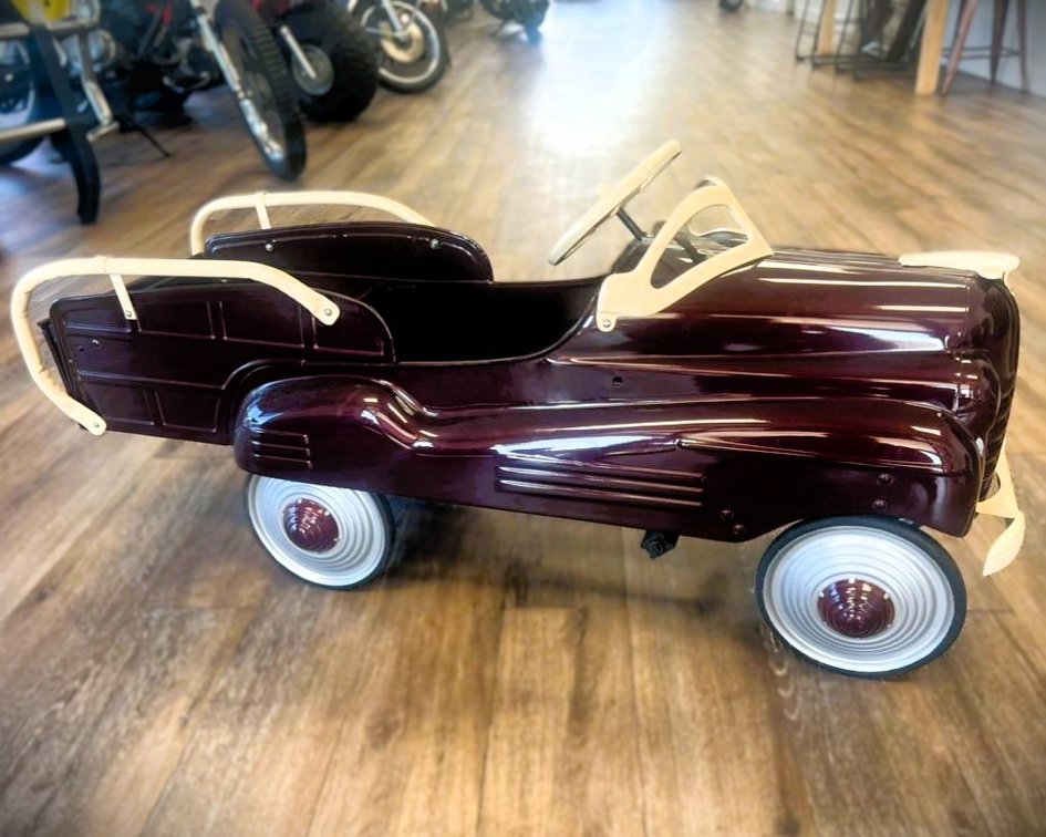 PEDAL CAR