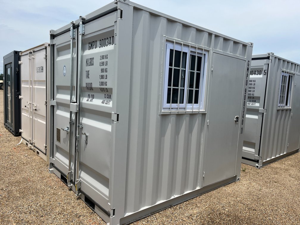 UNUSED 9' CONTAINER