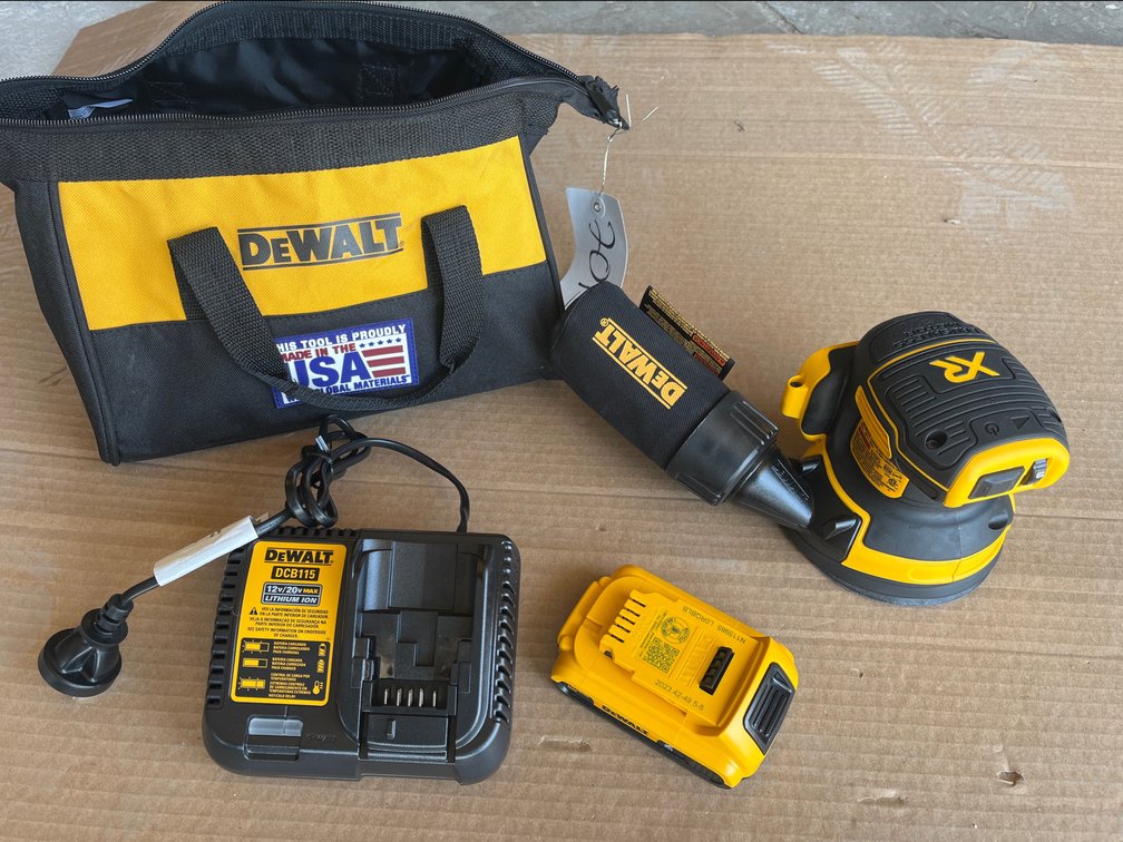 DEWALT DCW210 ORBIT PALM SANDER 