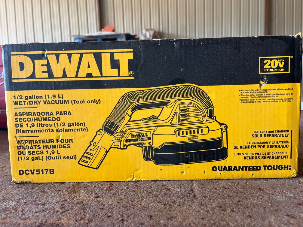 DEWALT WET DRY VACUUM 