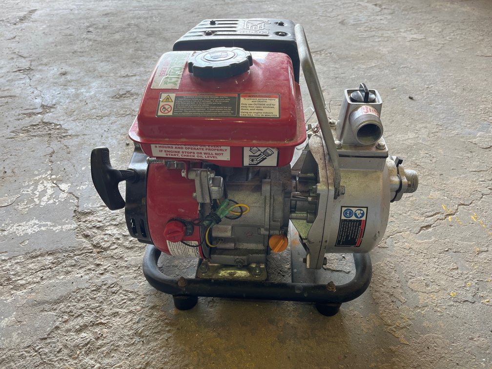 PREDATOR 79CC GAS POWERED PUMP