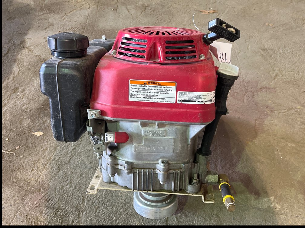 HONDA GXV340 GAS POWERED ENGINE 