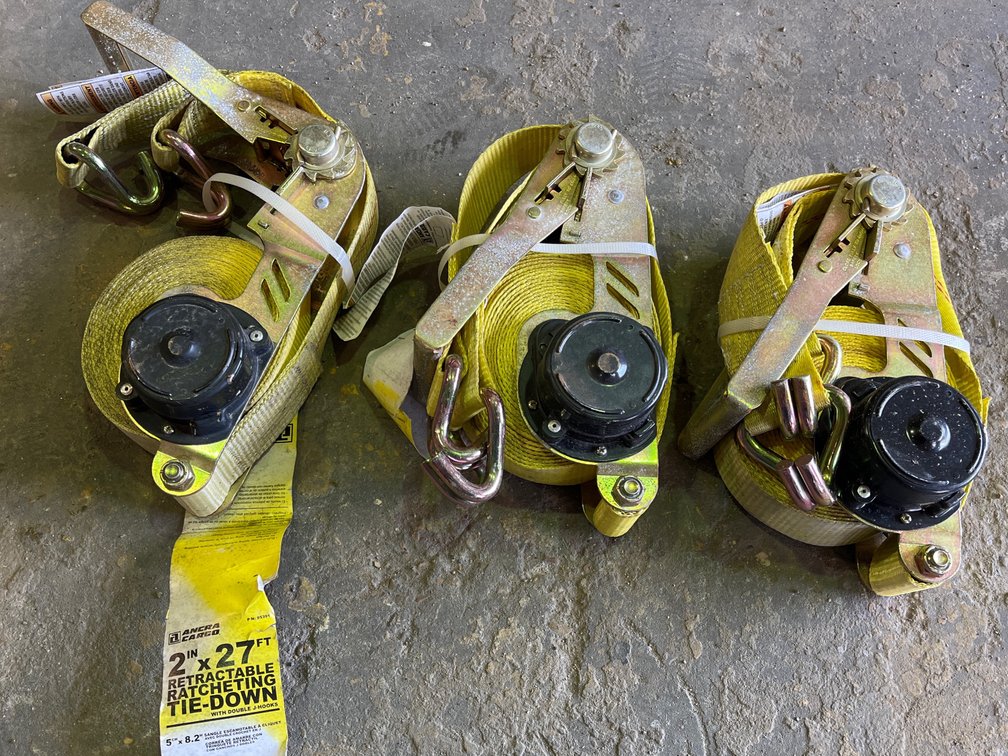 LOT OF 3 RETRACTABLE RATCHETING TIE DOWN STRAPS 