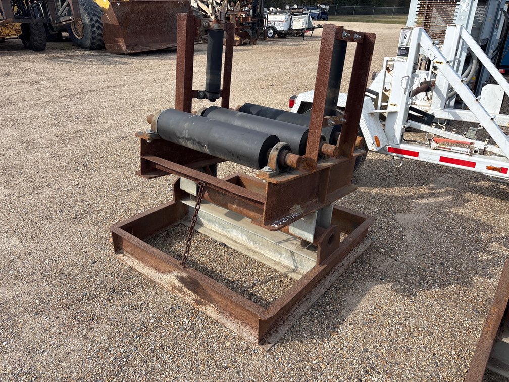 PIPE ROLLER